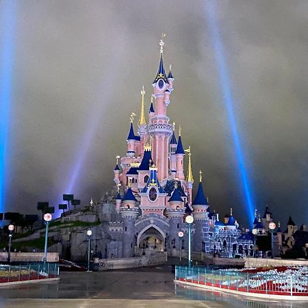 Swann Disney Appartement 蒙泰夫兰 外观 照片