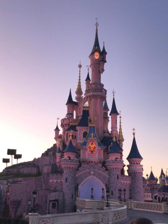 Swann Disney Appartement 蒙泰夫兰 外观 照片